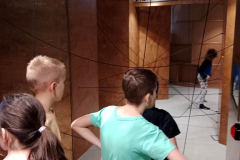 fdd32113-d0a0-4124-af60-d7b3d7fa6190